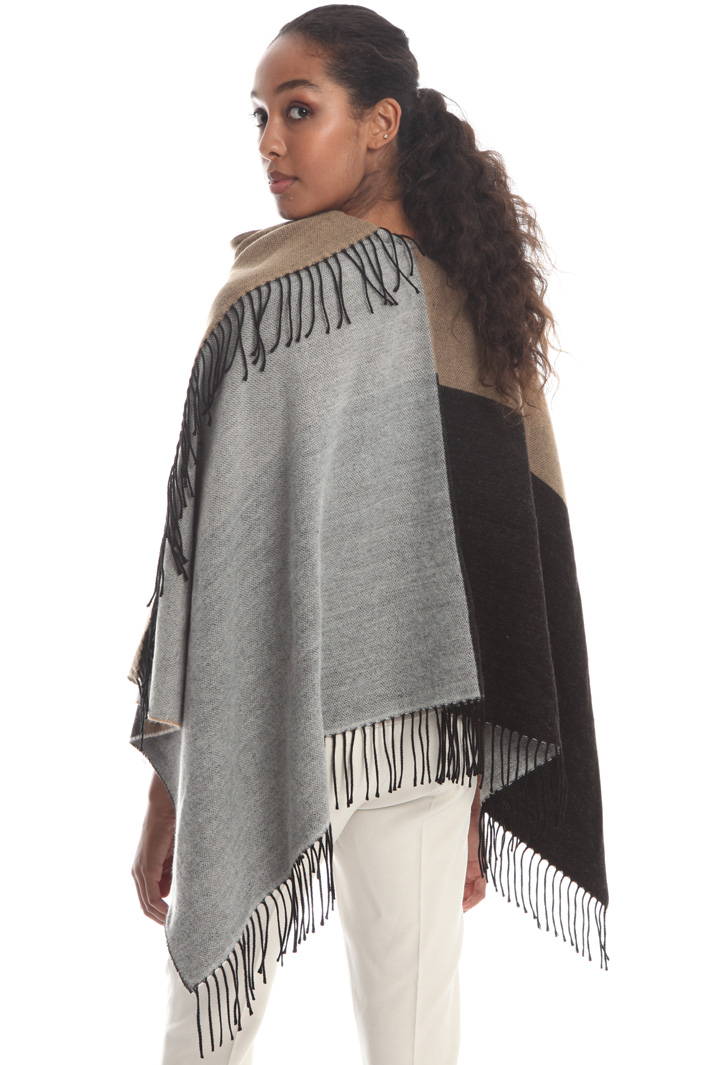 Yarn dyed cape Intrend Yarn dyed cape Intrend