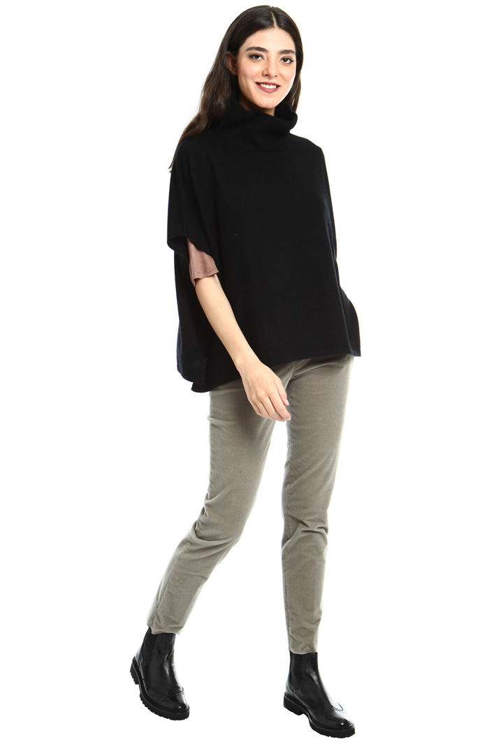 Wool and cashmere cape Intrend Wool and cashmere cape Intrend