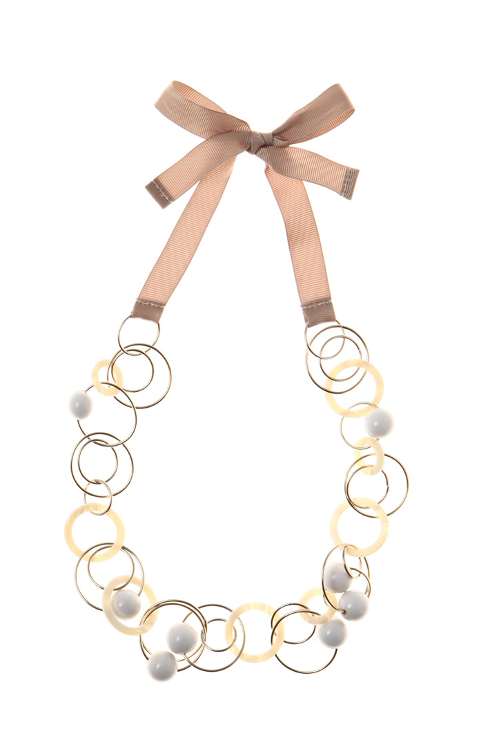 Necklace with gold rings Intrend Necklace with gold rings Intrend