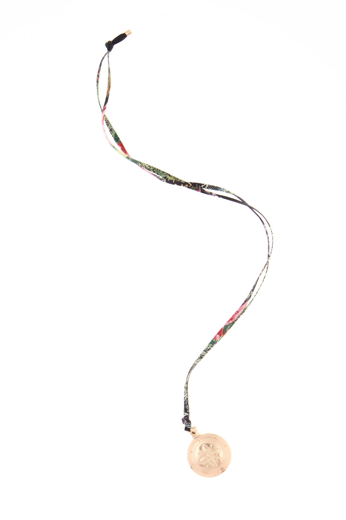 Necklace with metal charm Intrend Necklace with metal charm Intrend
