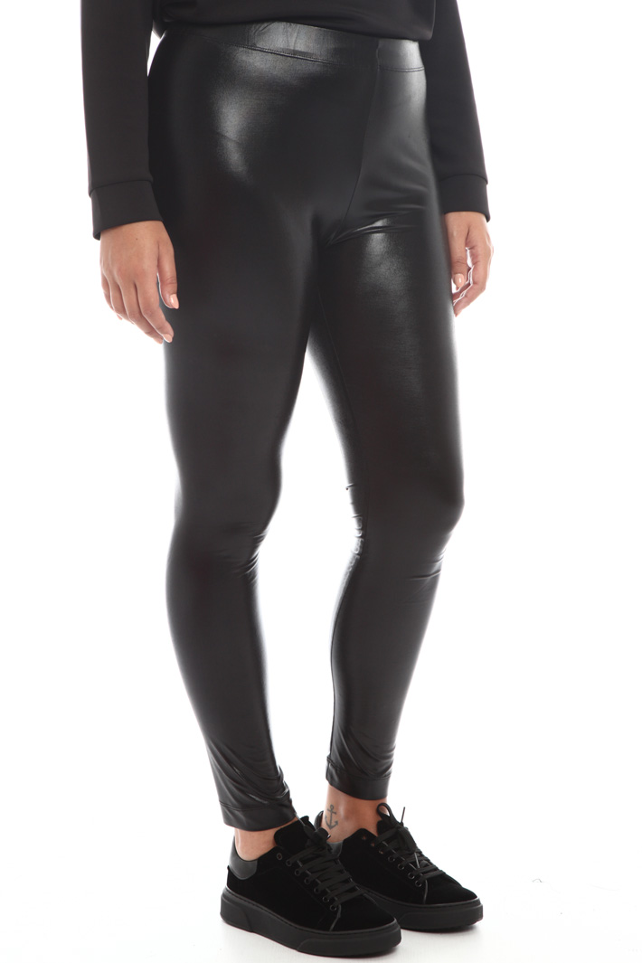 Varnished effect trousers Intrend Varnished effect trousers Intrend