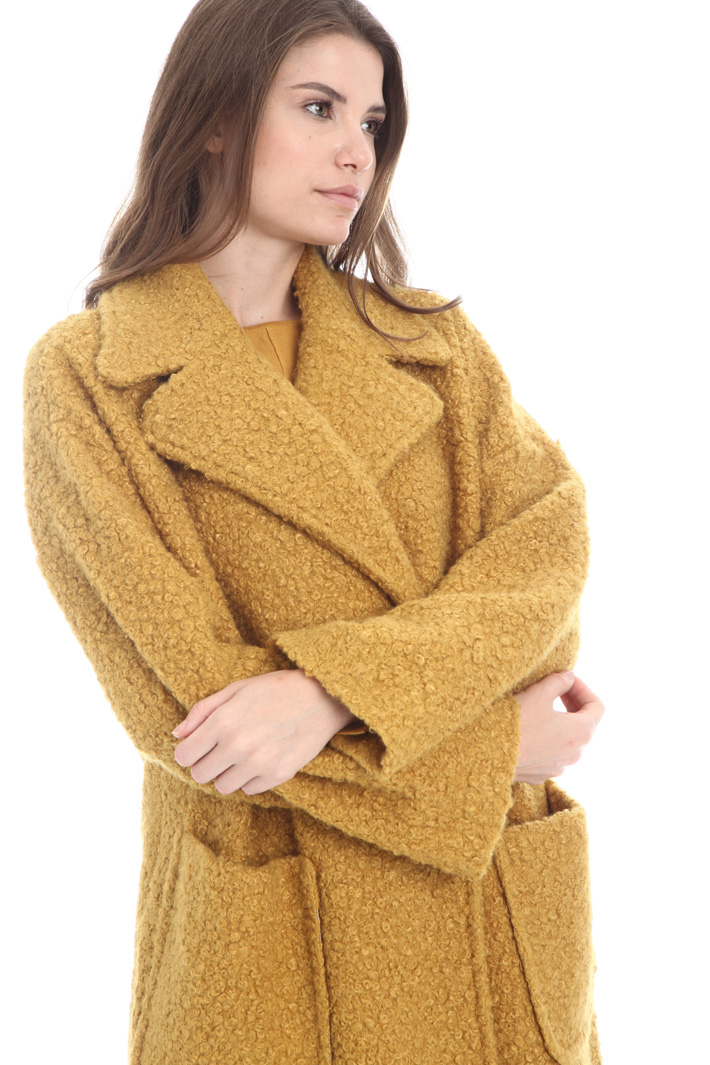 Double-breasted bouclé coat Intrend Double-breasted bouclé coat Intrend