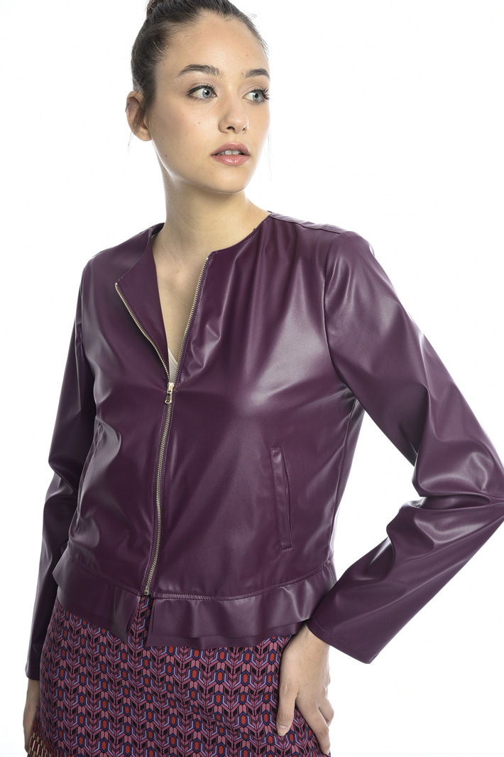Frilled hem jacket Intrend Frilled hem jacket Intrend