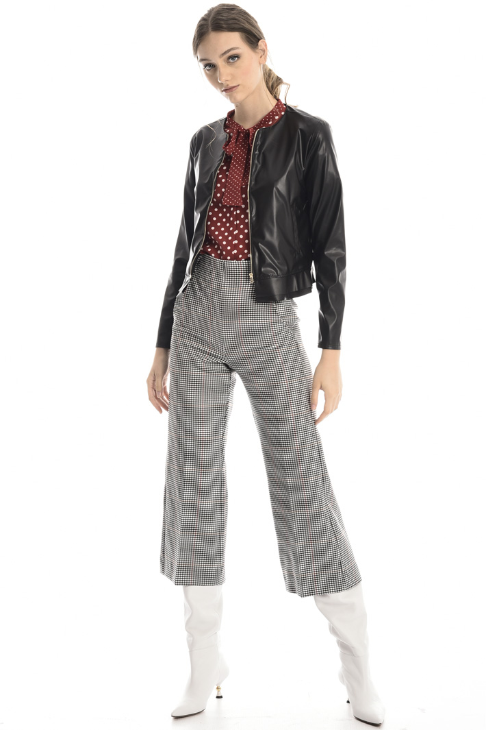 Frilled hem jacket Intrend Frilled hem jacket Intrend