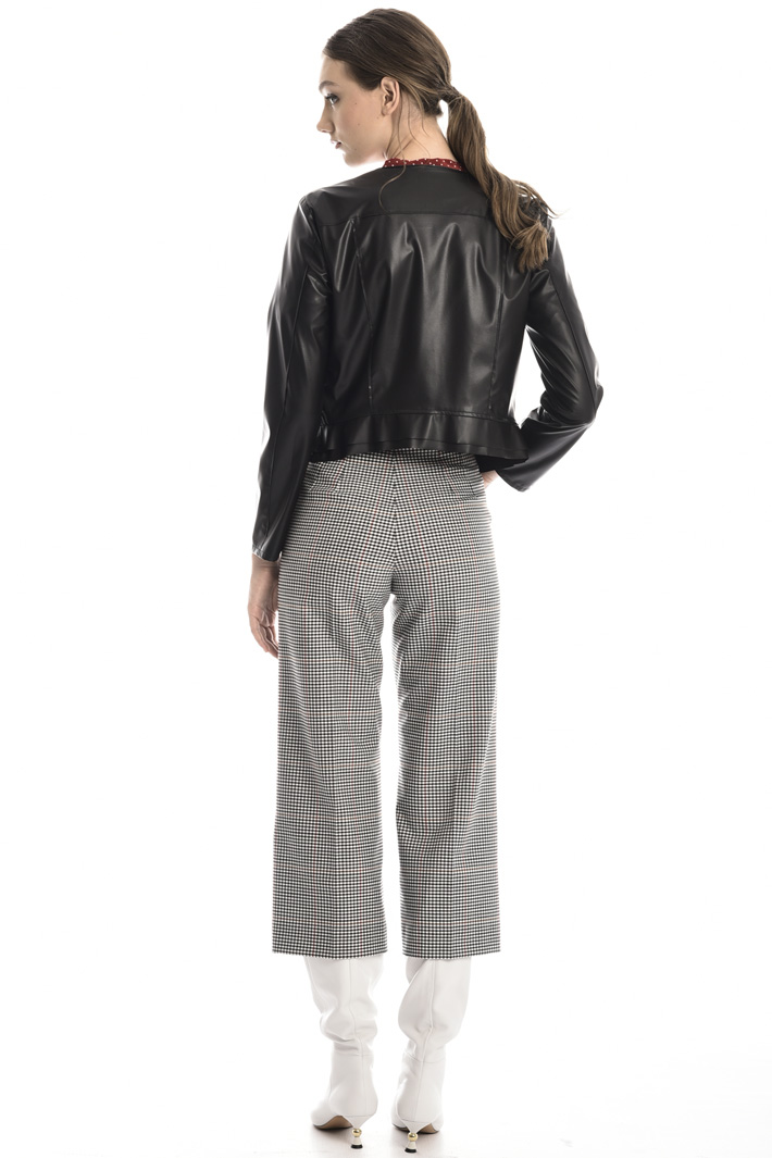 Frilled hem jacket Intrend Frilled hem jacket Intrend