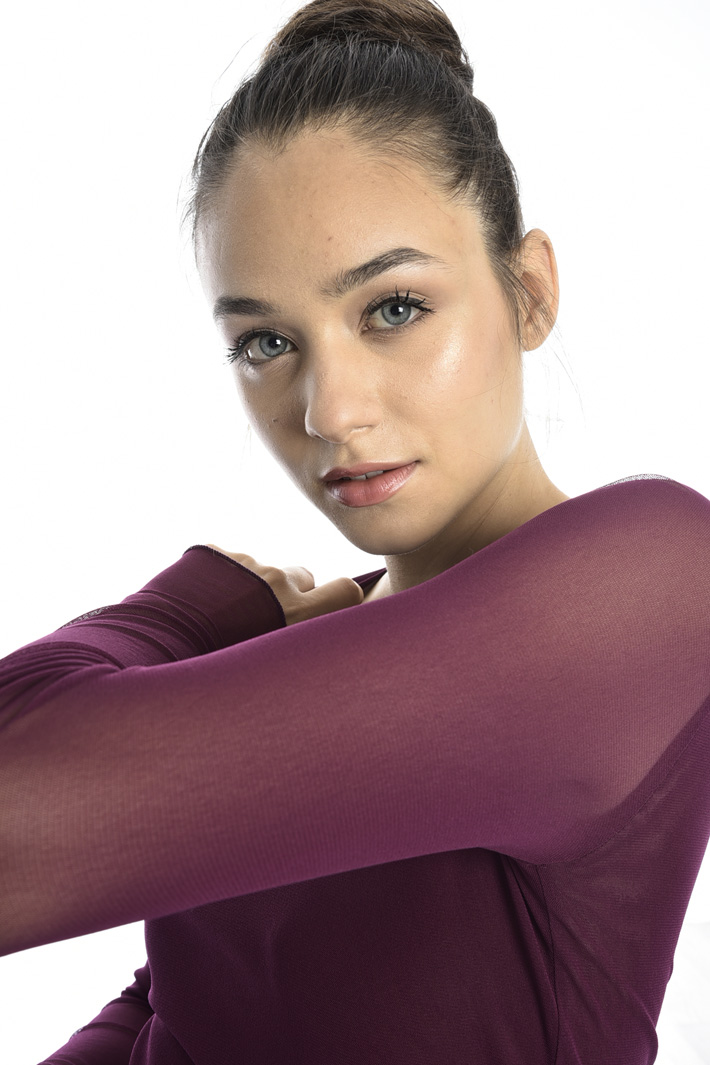 Tulle sweater Intrend Tulle sweater Intrend