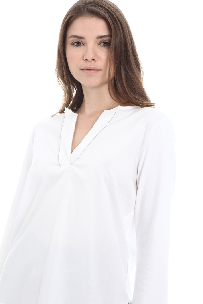 V-neck T-shirt Intrend V-neck T-shirt Intrend