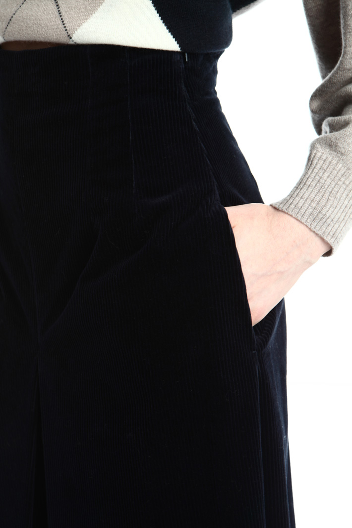 Corduroy divided skirt Intrend Corduroy divided skirt Intrend