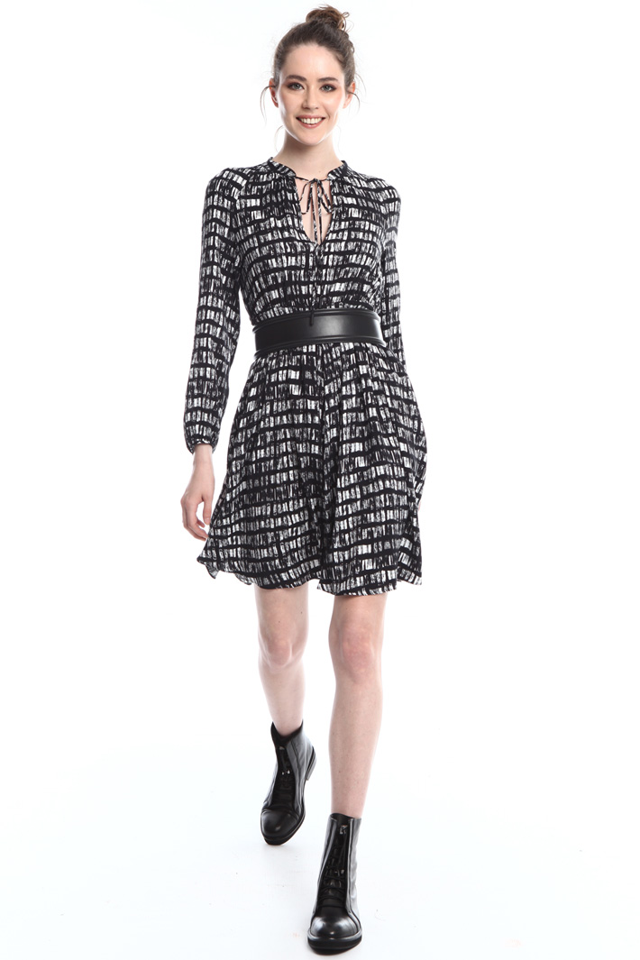 Flared viscose dress Intrend Flared viscose dress Intrend
