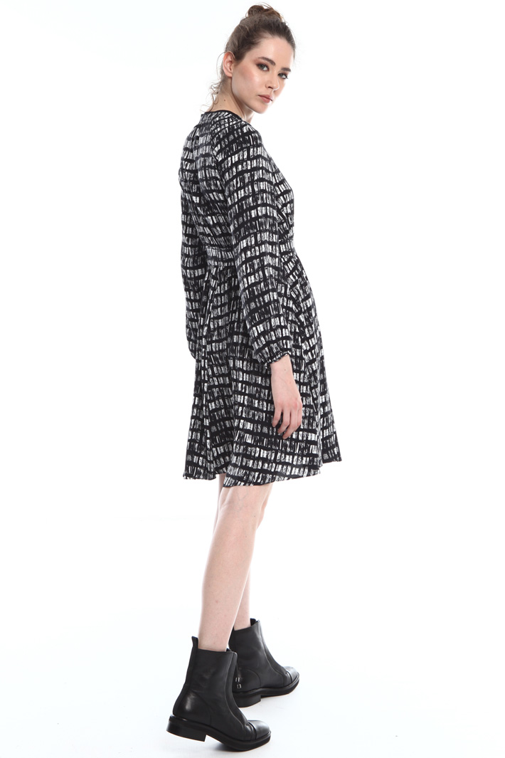 Flared viscose dress Intrend Flared viscose dress Intrend