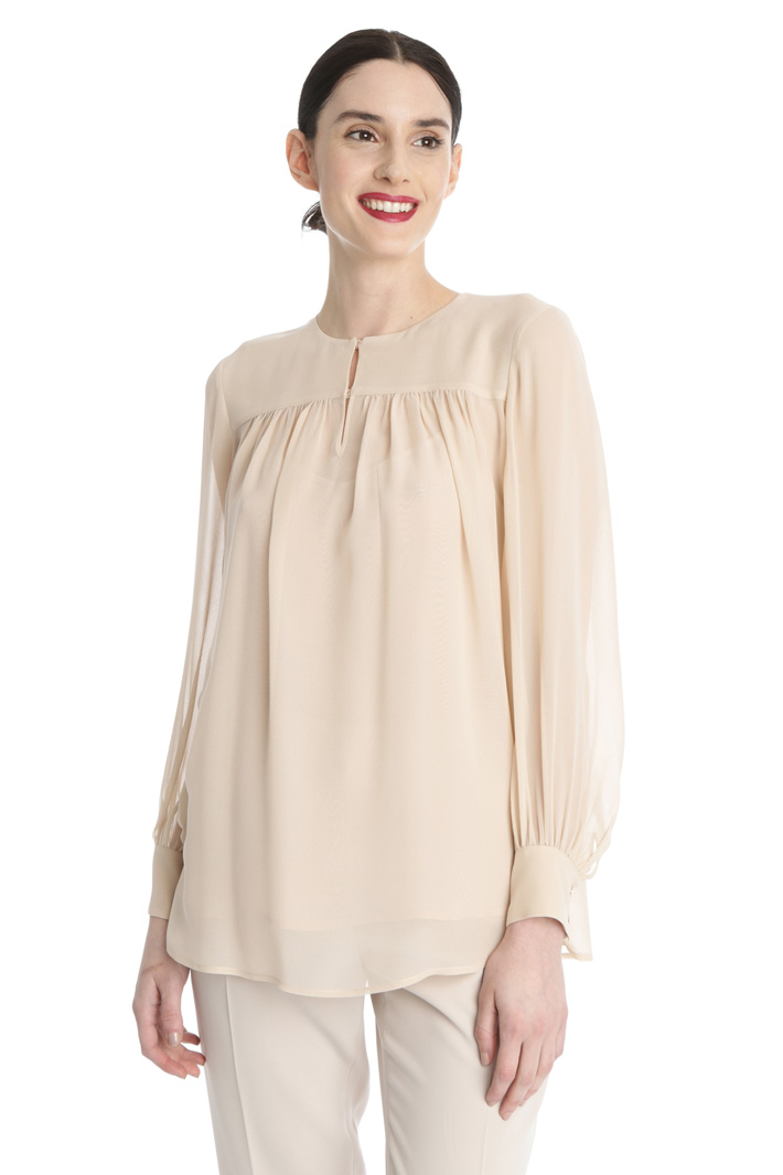 Silk georgette blouse Intrend Silk georgette blouse Intrend