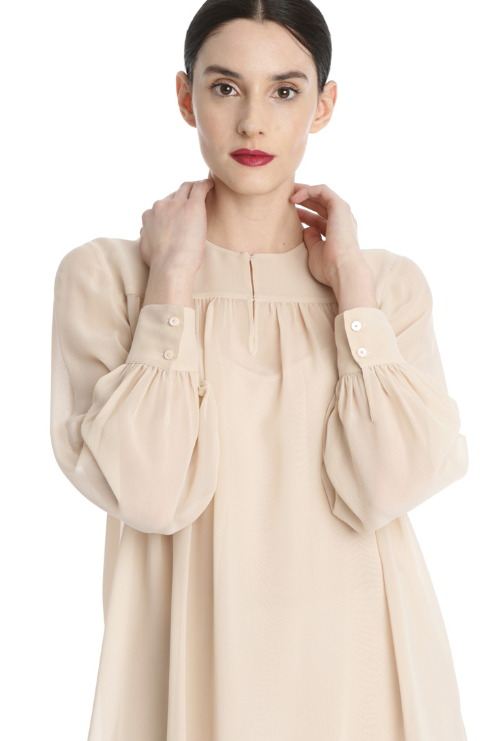 Silk georgette blouse Intrend Silk georgette blouse Intrend