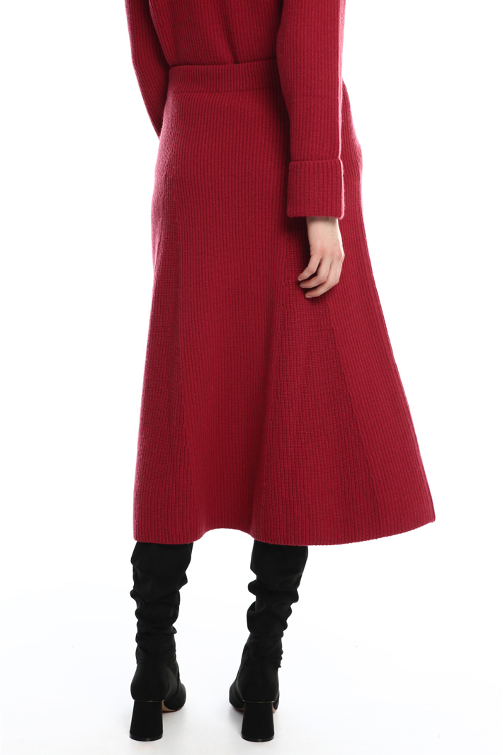 Knit A-line skirt
Intrend Knit A-line skirt
Intrend
