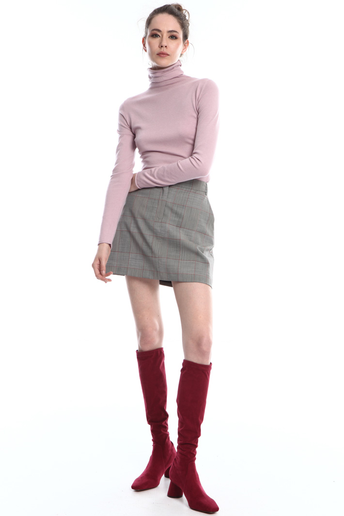 High-neck viscose sweater
Intrend High-neck viscose sweater
Intrend