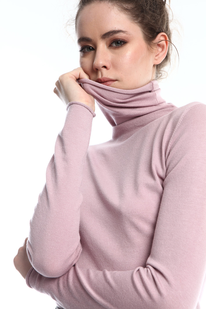 High-neck viscose sweater
Intrend High-neck viscose sweater
Intrend