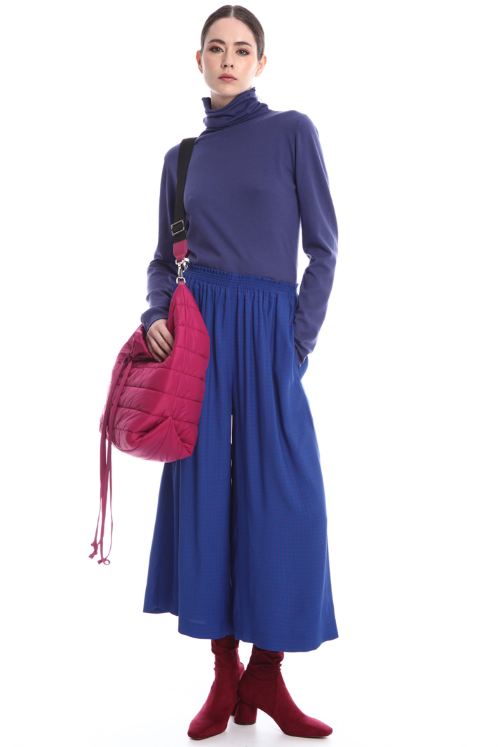 High-neck viscose sweater
Intrend High-neck viscose sweater
Intrend