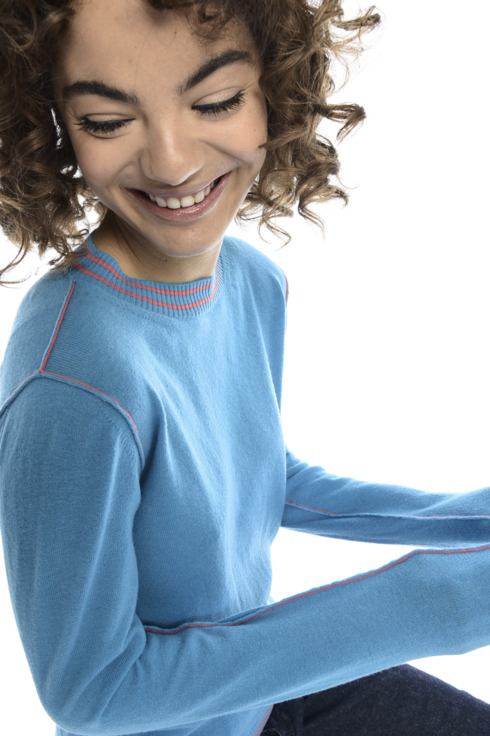 Two tone sweater Intrend Two tone sweater Intrend
