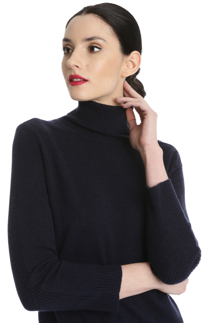 Wool and cashmere turtleneck Intrend Wool and cashmere turtleneck Intrend
