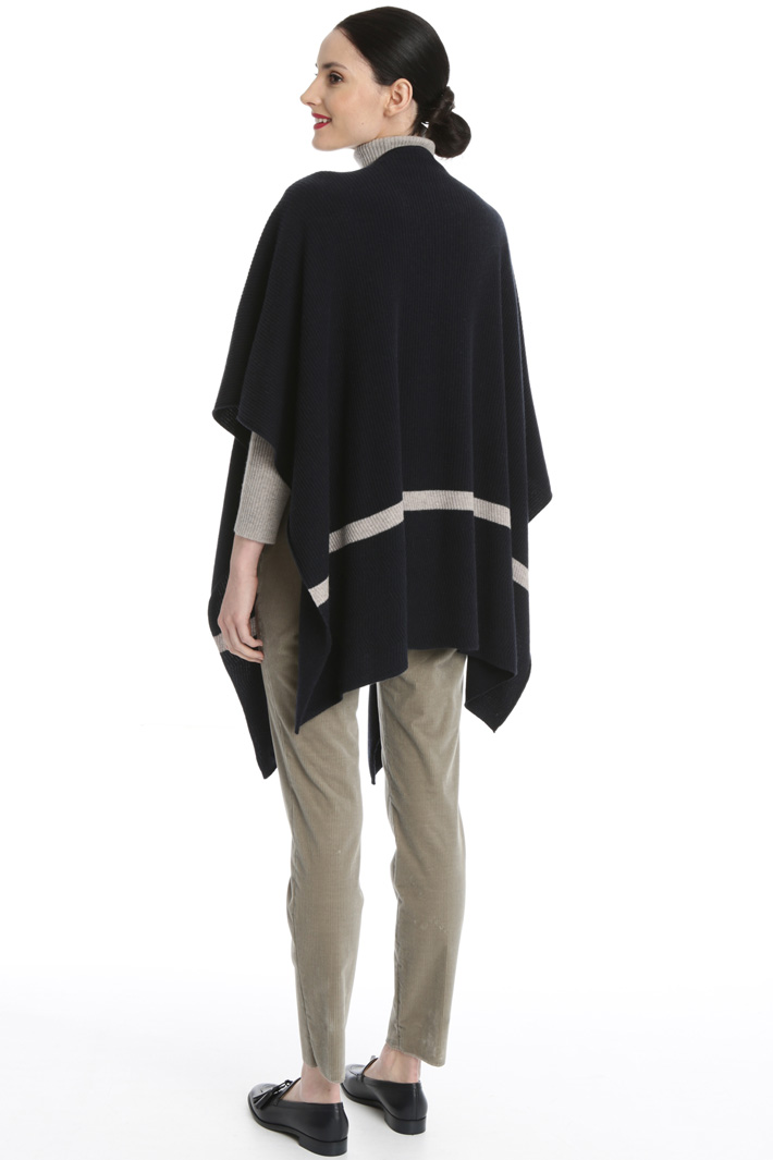 Cashmere and wool cape Intrend Cashmere and wool cape Intrend