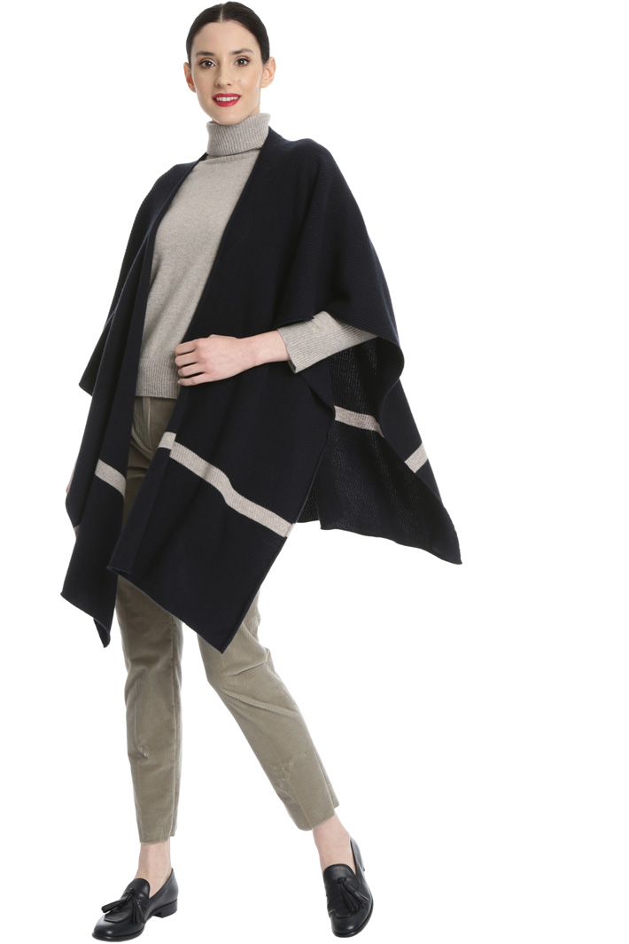 Cashmere and wool cape Intrend Cashmere and wool cape Intrend