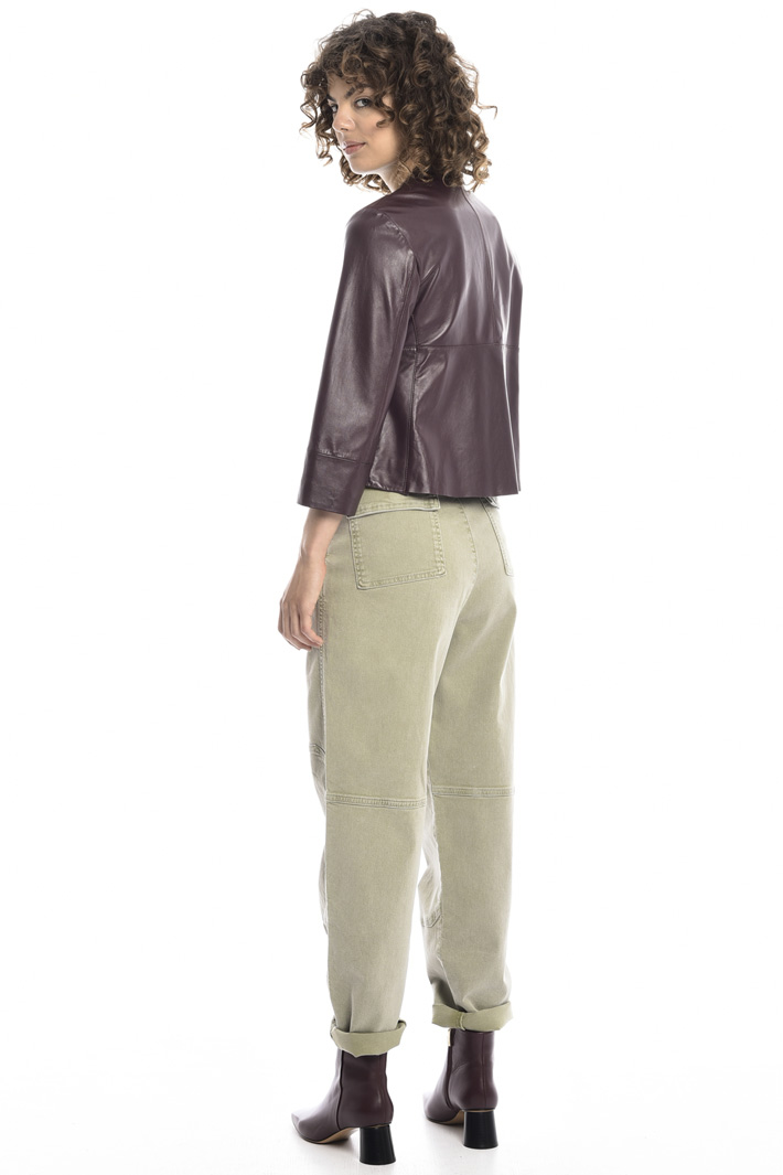 Cropped nappa jacket
Intrend Cropped nappa jacket
Intrend