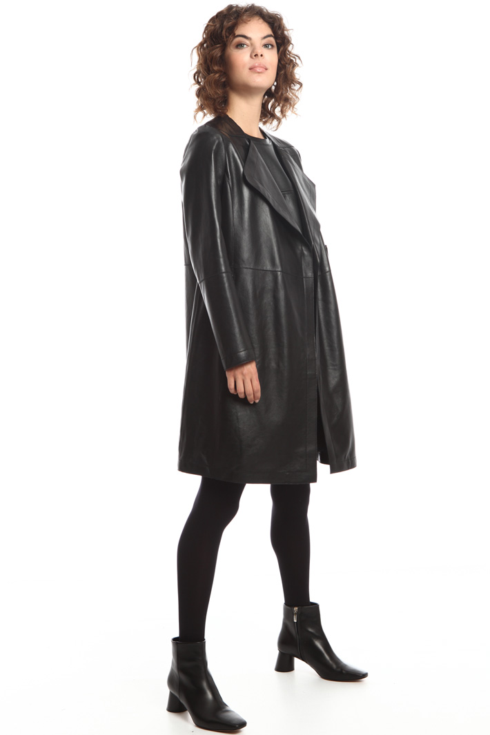 Long leather coat
Intrend Long leather coat
Intrend