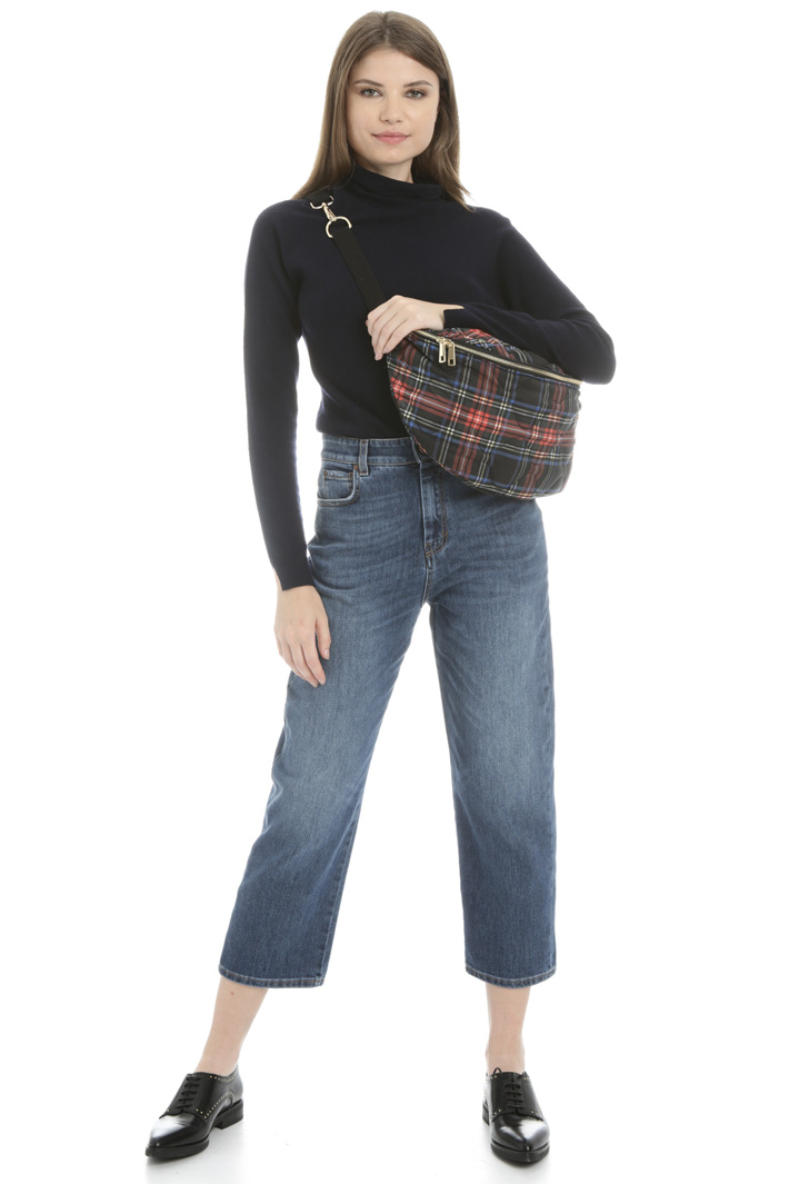 Tech fabric belt bag Intrend Tech fabric belt bag Intrend
