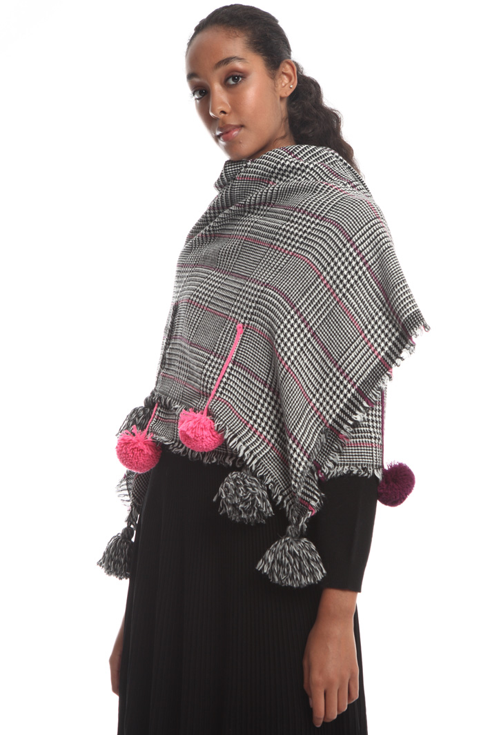 Wool scarf with pompon Intrend Wool scarf with pompon Intrend