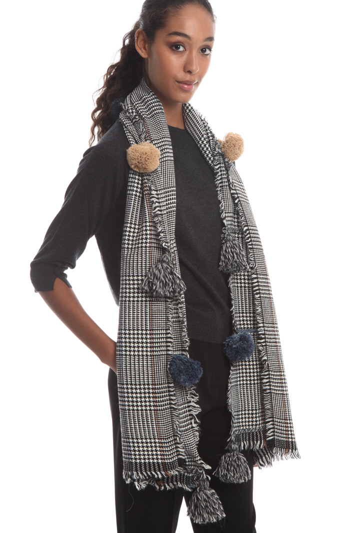 Wool scarf with pompon Intrend Wool scarf with pompon Intrend