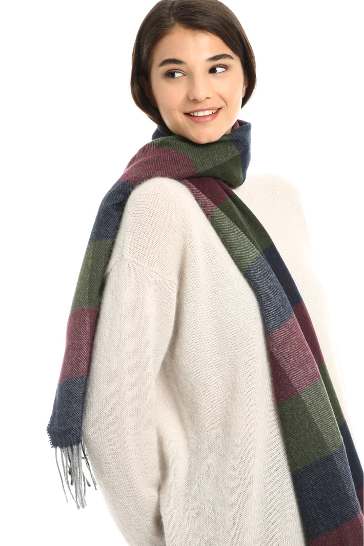 Fringed scarf Intrend Fringed scarf Intrend