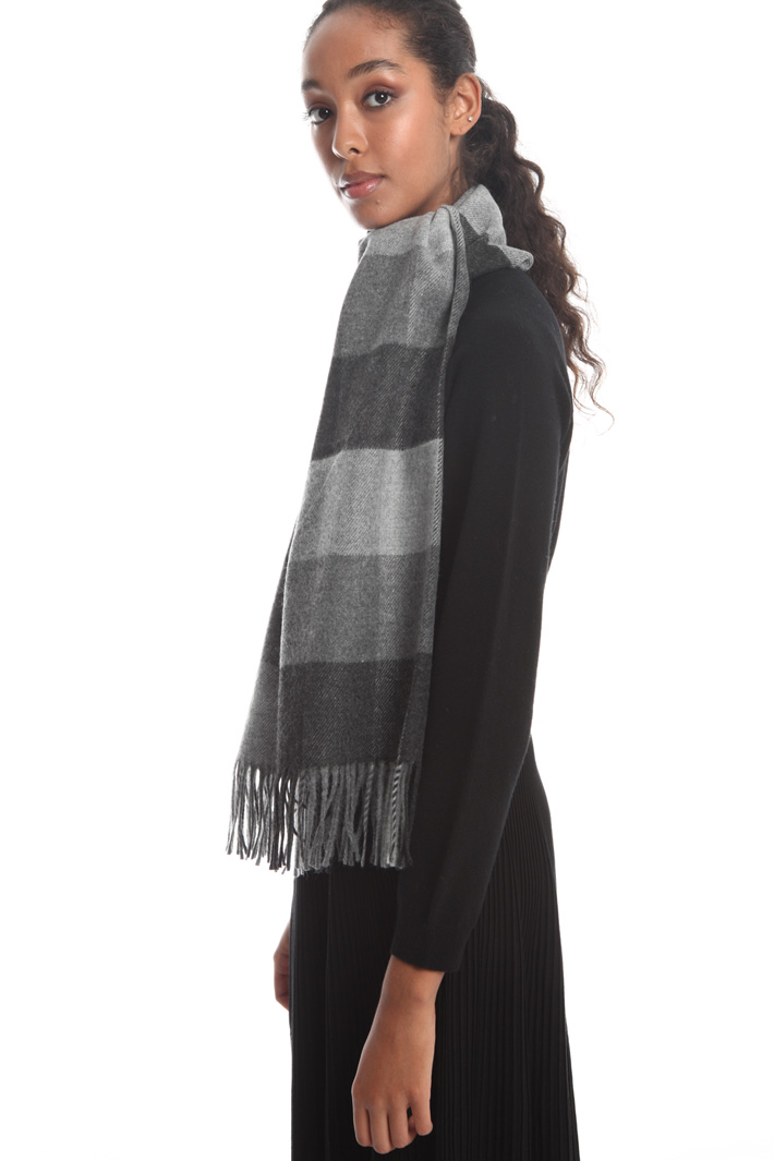 Fringed scarf Intrend Fringed scarf Intrend