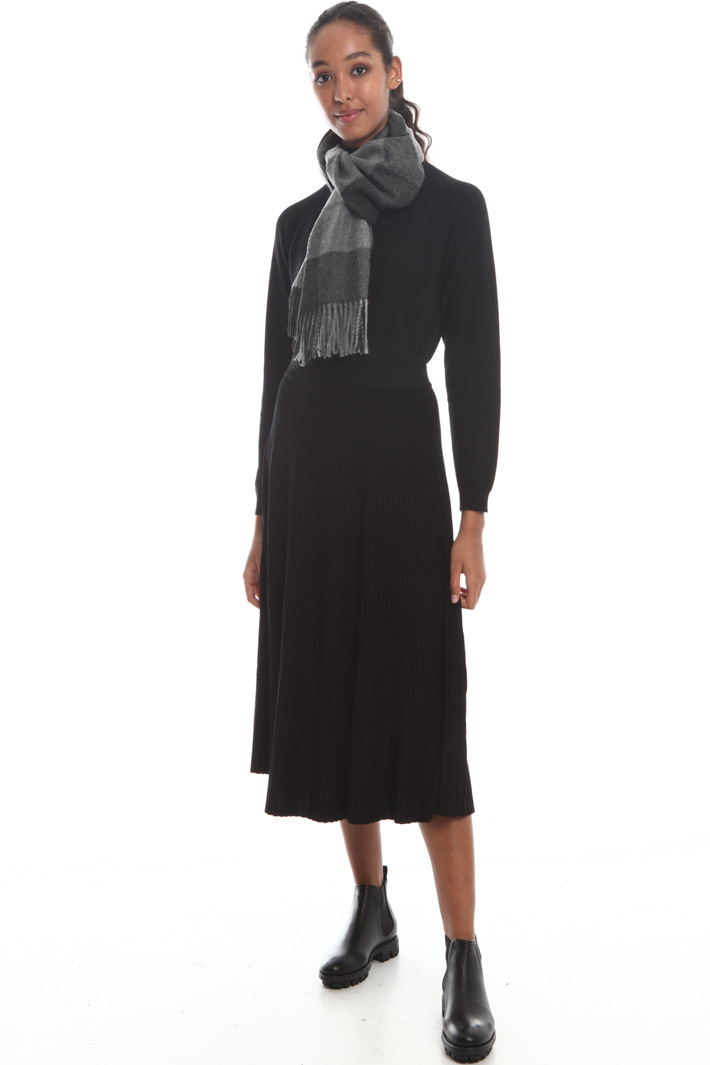 Fringed scarf Intrend Fringed scarf Intrend