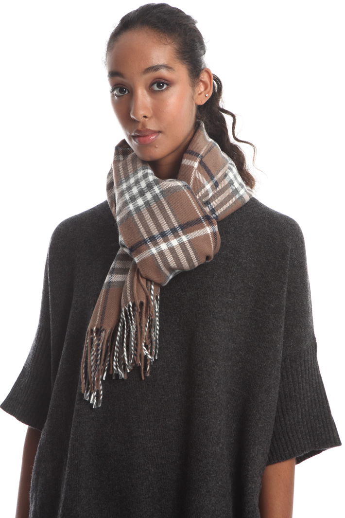 Fringed scarf Intrend Fringed scarf Intrend