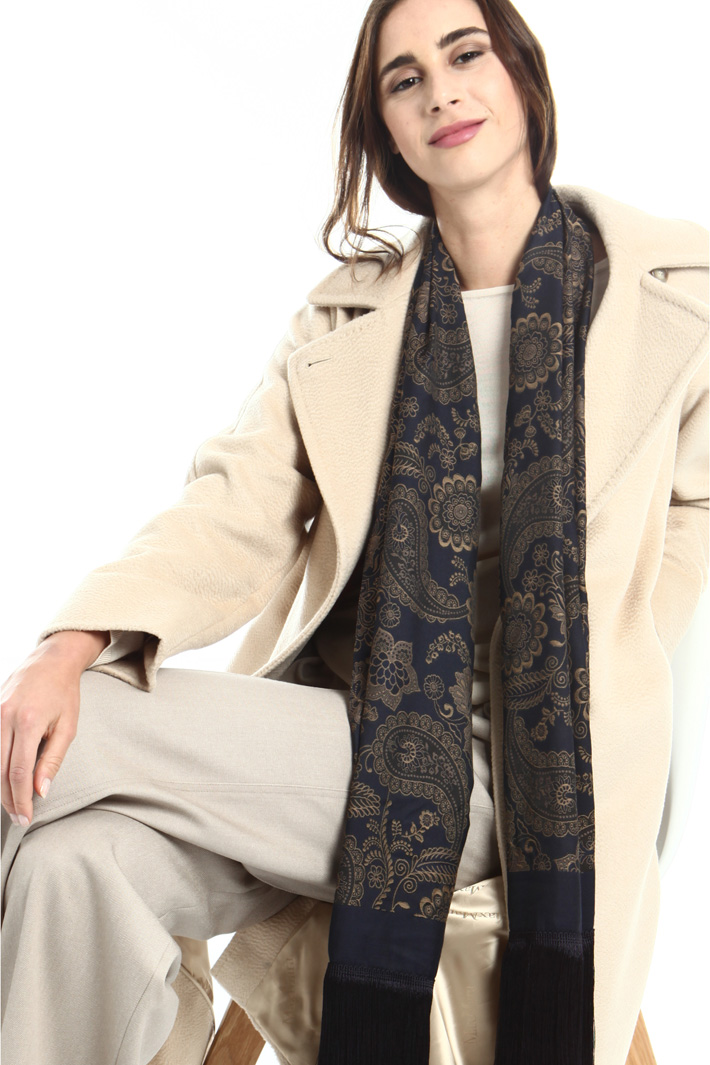 Fringed jacquard stole Intrend Fringed jacquard stole Intrend
