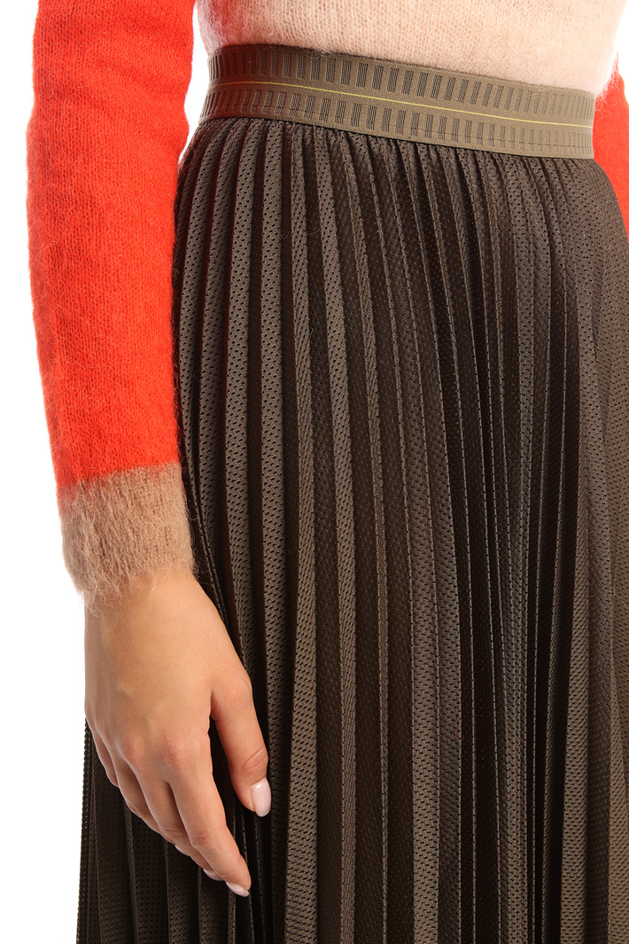 Pleated midi-skirt
Intrend Pleated midi-skirt
Intrend