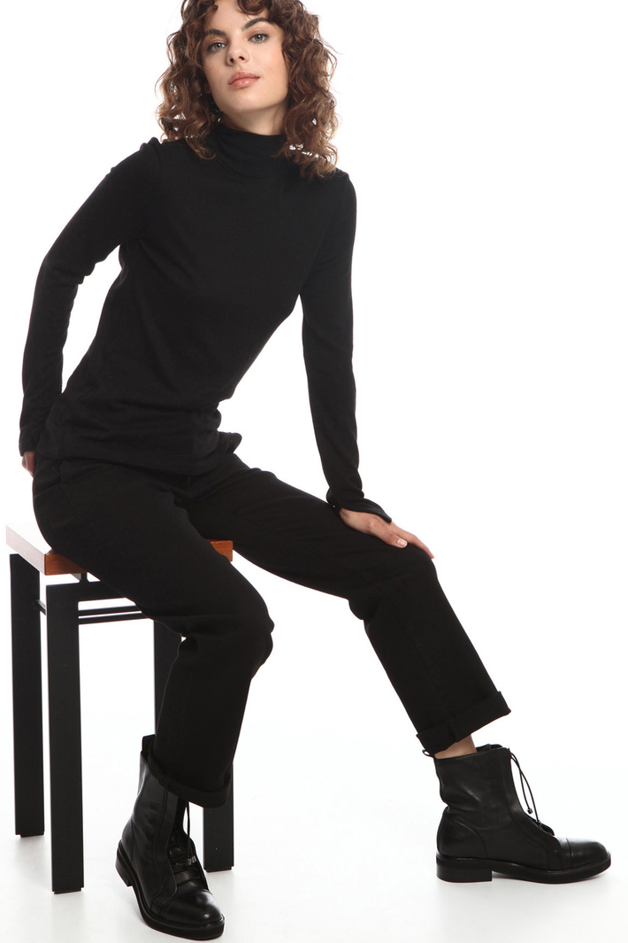 Wool blend top with bow-neck Intrend Wool blend top with bow-neck Intrend