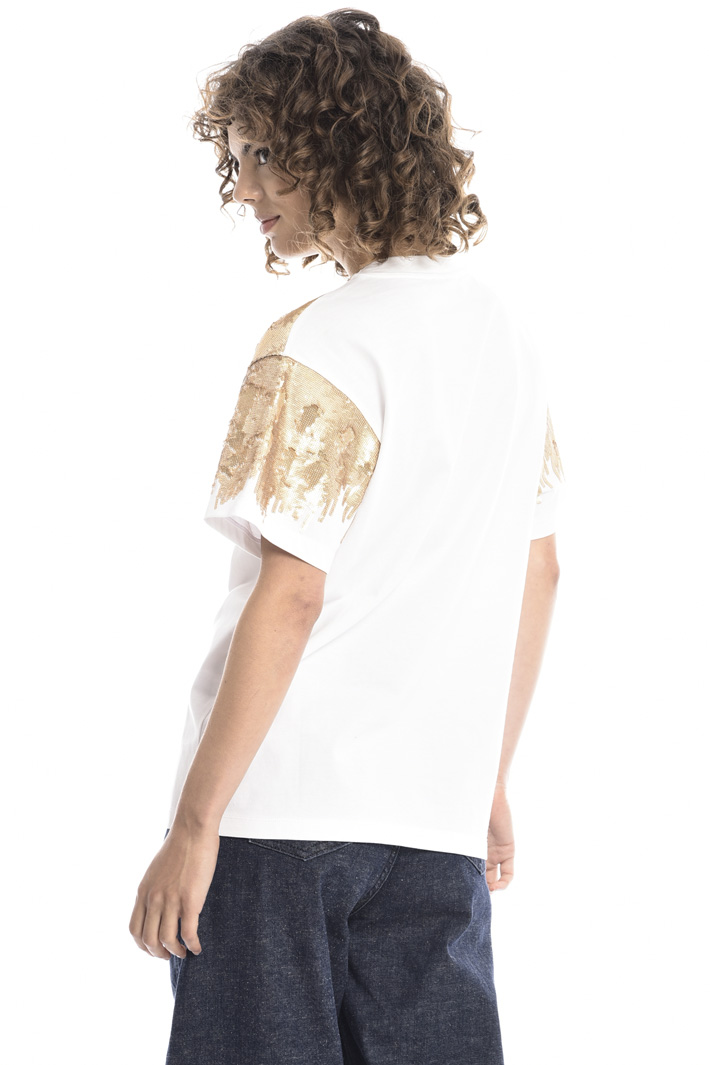 T-shirt with sequins Intrend T-shirt with sequins Intrend