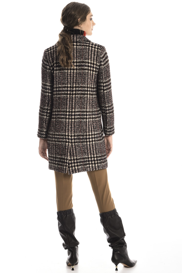 Yarn-dyed bouclé coat Intrend Yarn-dyed bouclé coat Intrend