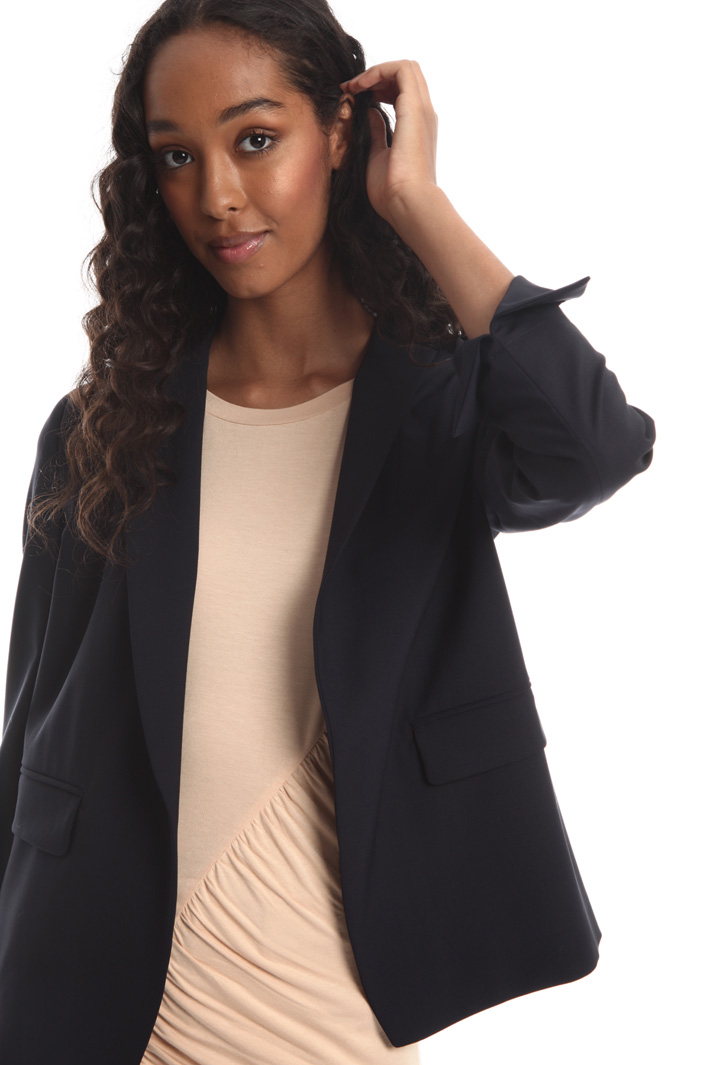 Stretch wool blazer
Intrend Stretch wool blazer
Intrend