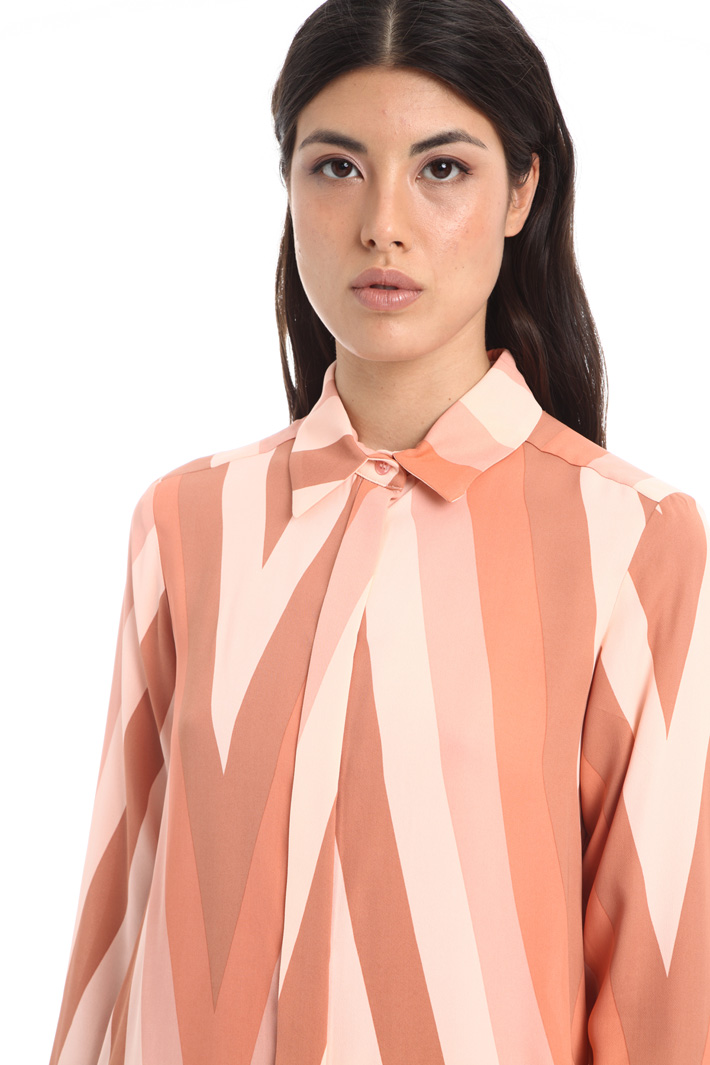 Viscose cady shirt Intrend Viscose cady shirt Intrend