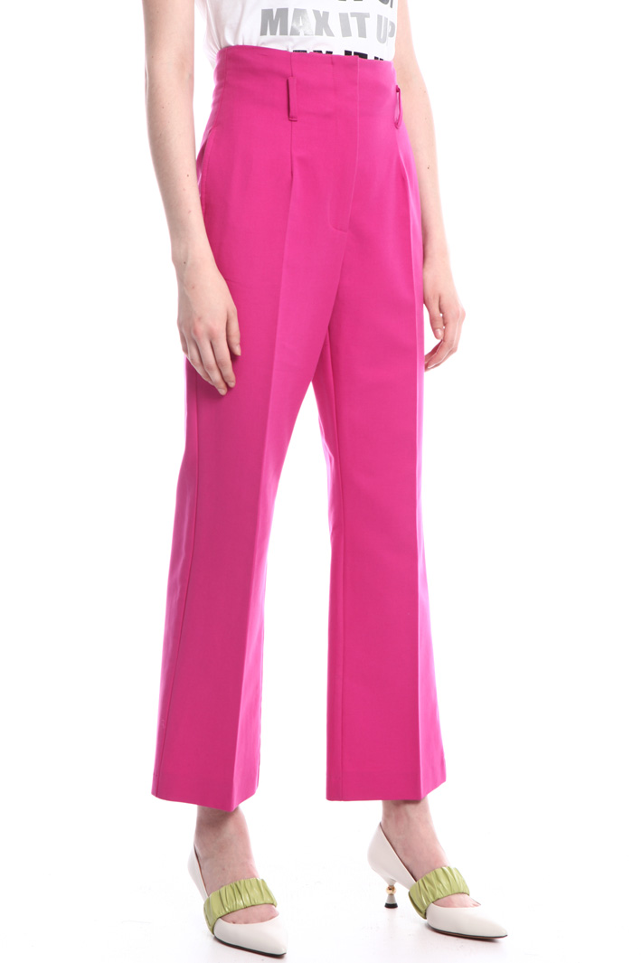 High-waist trousers
Intrend High-waist trousers
Intrend