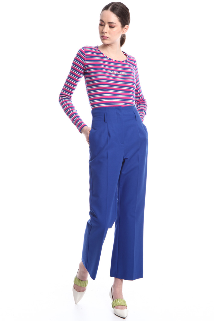 High-waist trousers
Intrend High-waist trousers
Intrend
