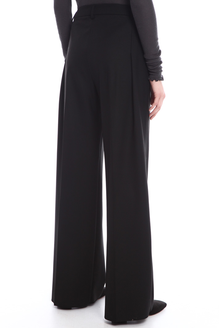 Wide-leg trousers with darts Intrend Wide-leg trousers with darts Intrend