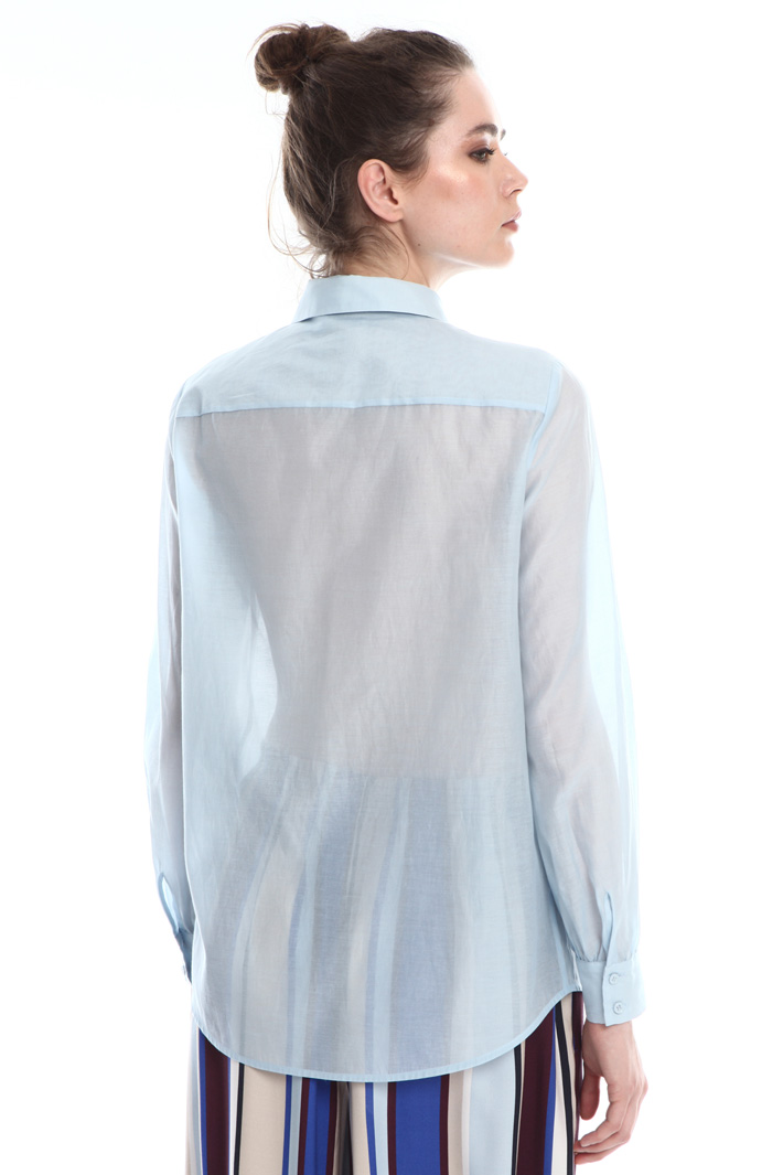 Organza shirt with bow
Intrend Organza shirt with bow
Intrend