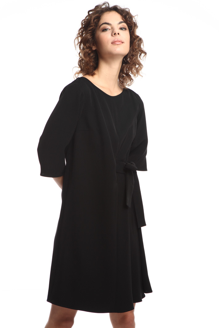 Flared twill dress
Intrend Flared twill dress
Intrend