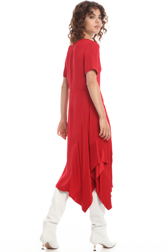 Asymmetric flared dress
Intrend Asymmetric flared dress
Intrend