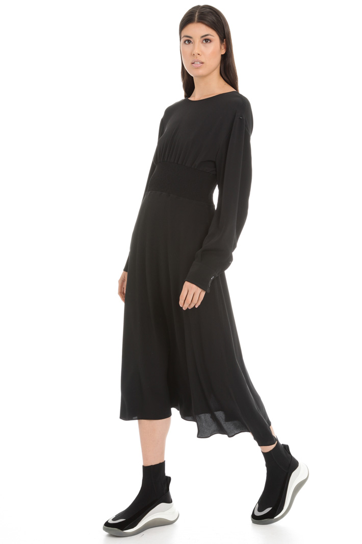 Crepe midi dress Intrend Crepe midi dress Intrend