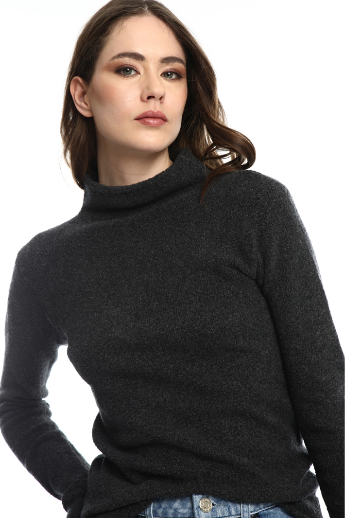 Wool funnel neck sweater Intrend Wool funnel neck sweater Intrend