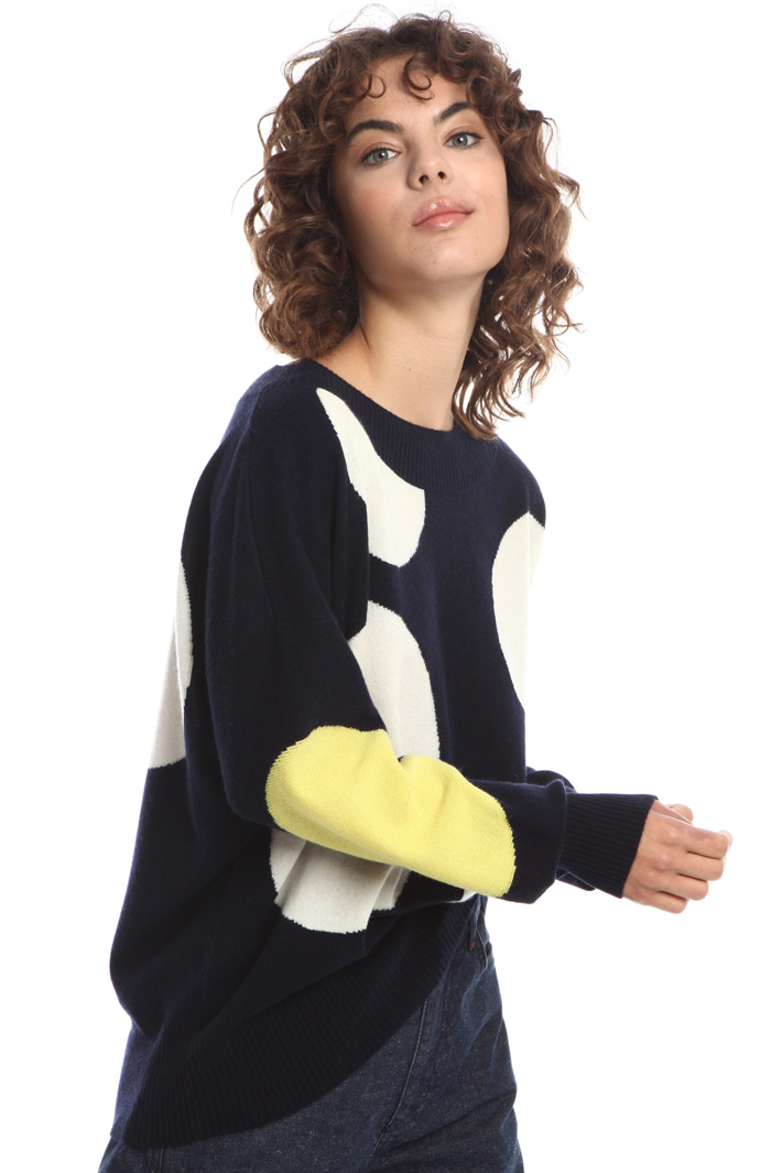Wool-cashmere sweater
Intrend Wool-cashmere sweater
Intrend