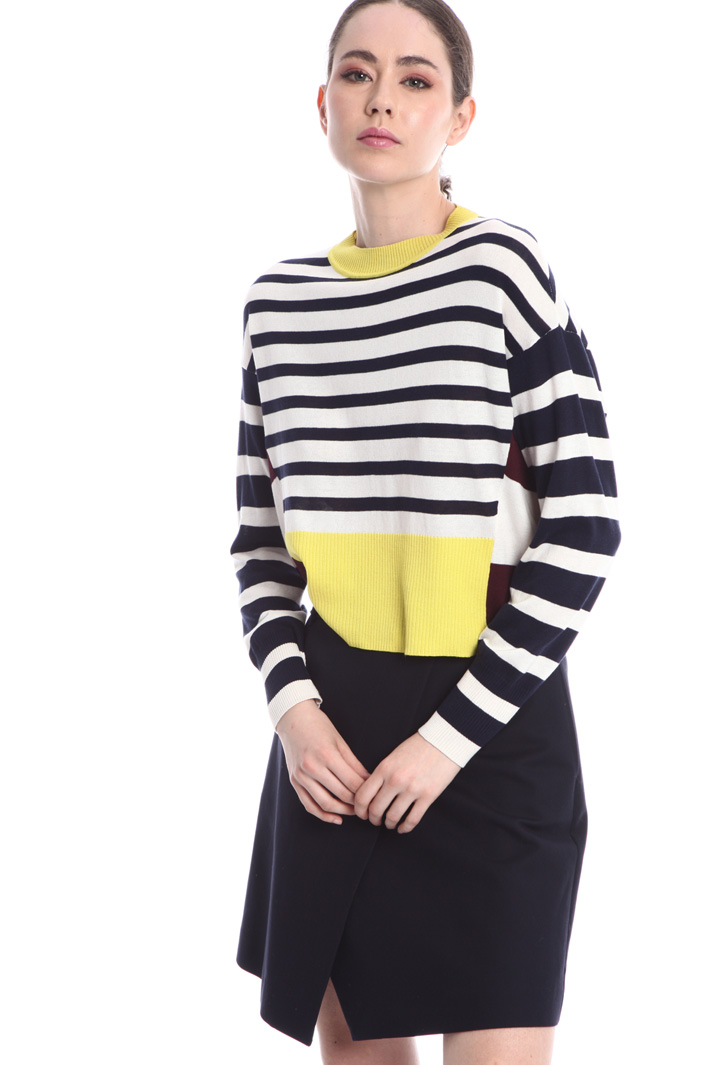 Striped silk blend sweater
Intrend Striped silk blend sweater
Intrend